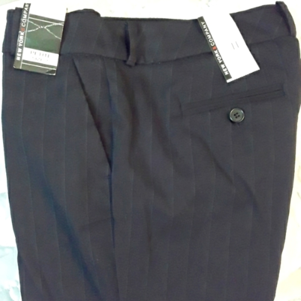 NWT New York & Company  7th Avenue, Black w/white & burgundy pin stripe Sz 2P